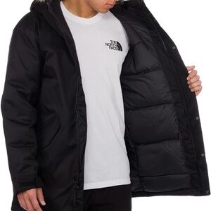 The north face men’s winter jacket size medium